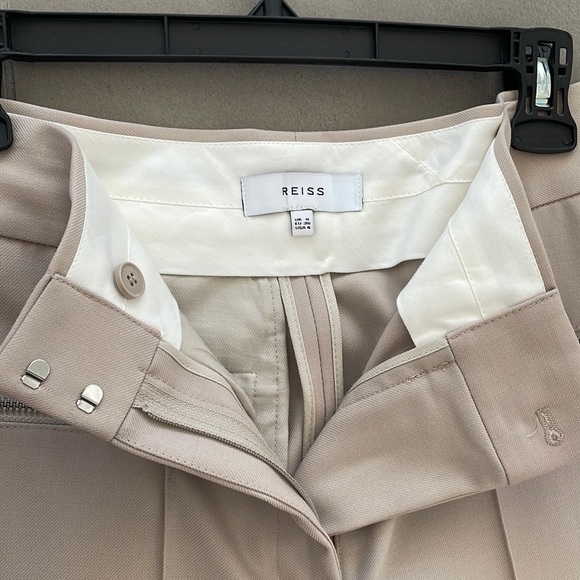 REISS Miller high rise straight leg pintuck trousers in stone color NWOT - Picture 10 of 17